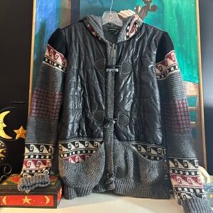 Tricotto Black and Gray Patterned Cardigan